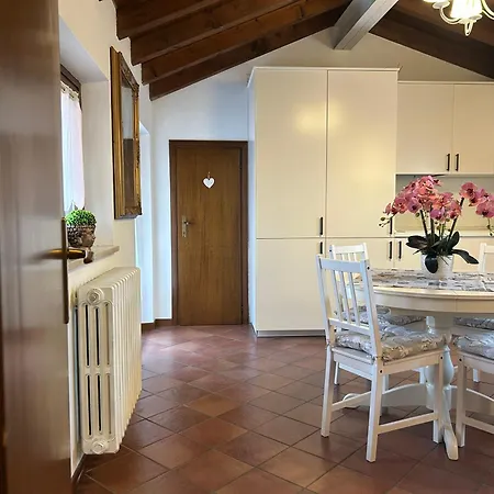 Attico Castelvecchio 公寓